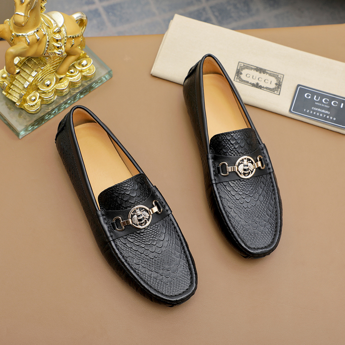 Gucci shoe