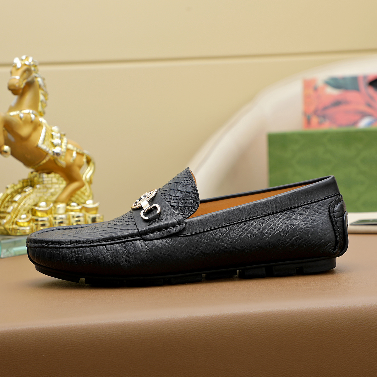 Gucci shoe