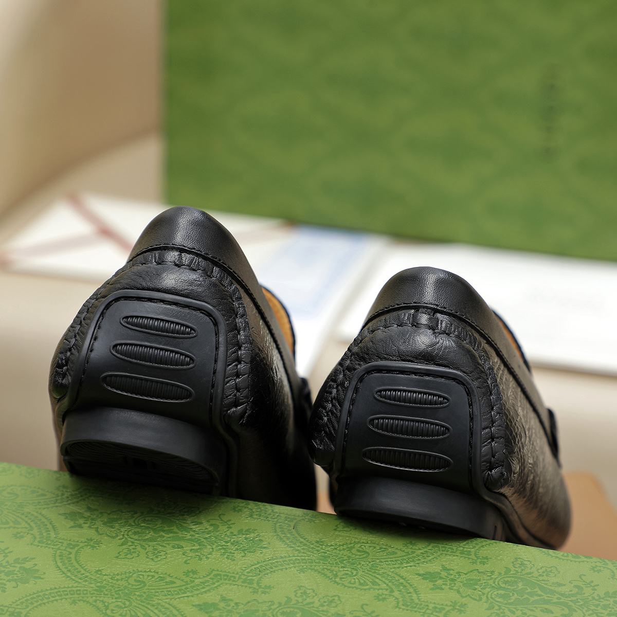 Gucci shoe