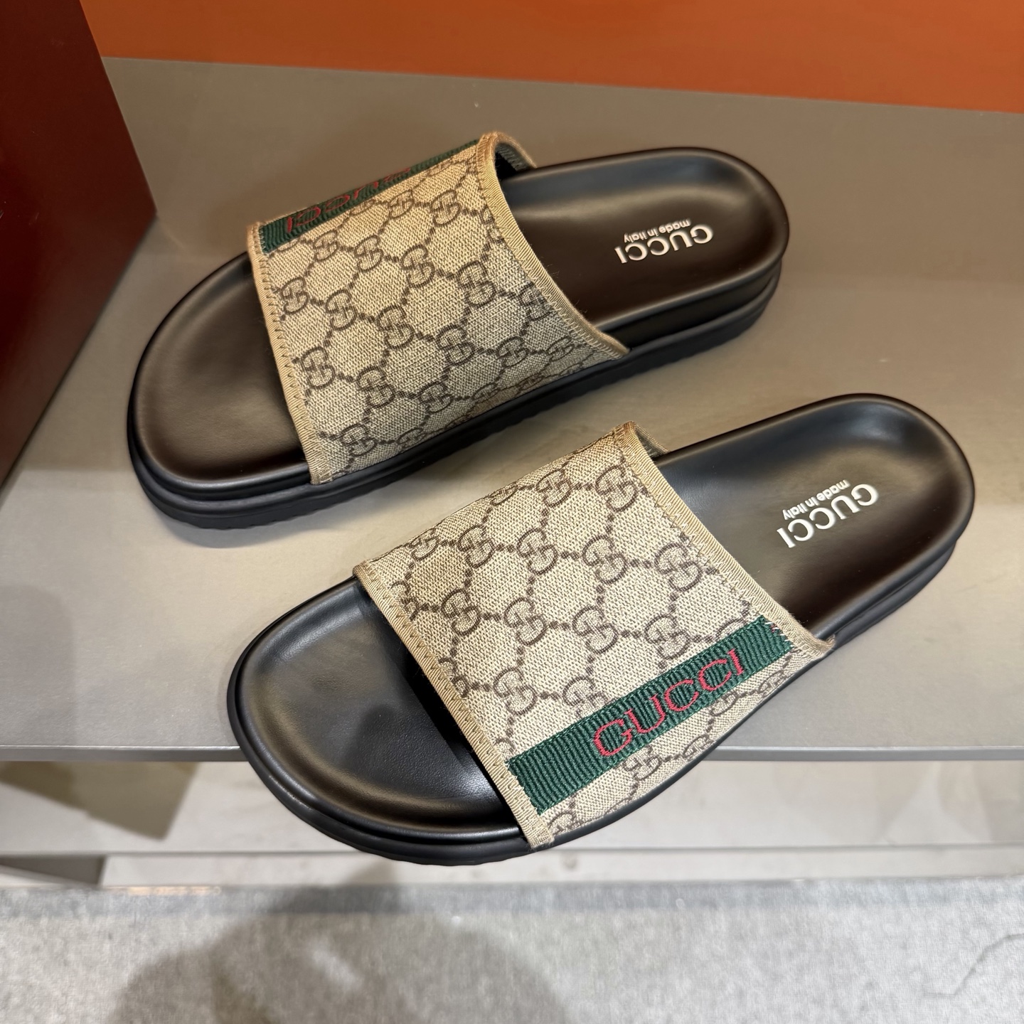 Gucci shoe