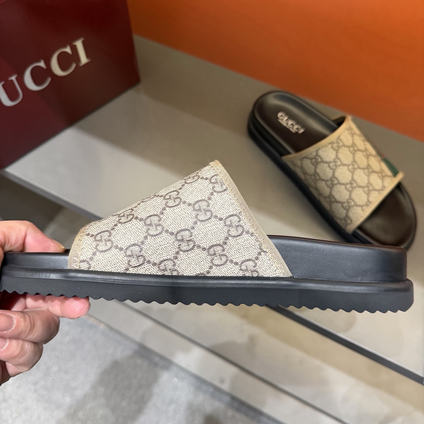 Gucci shoe