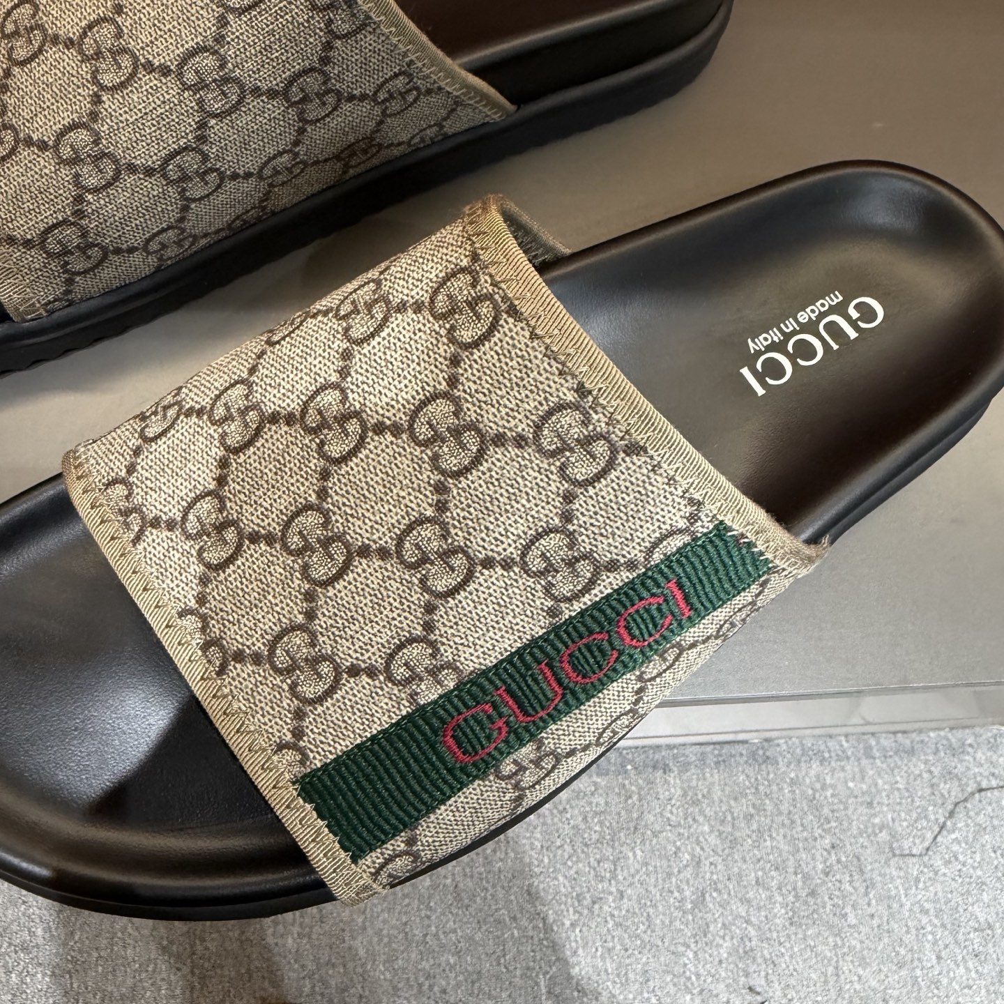 Gucci shoe