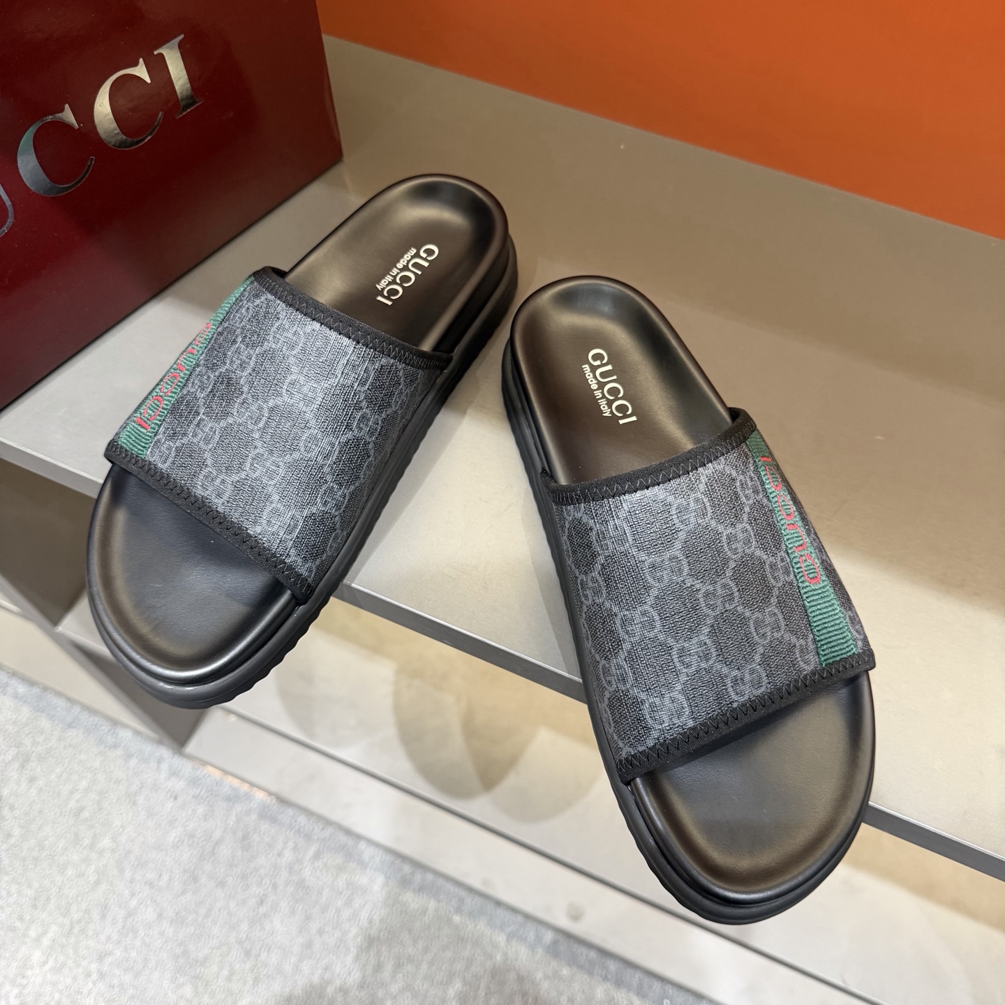 Gucci shoe