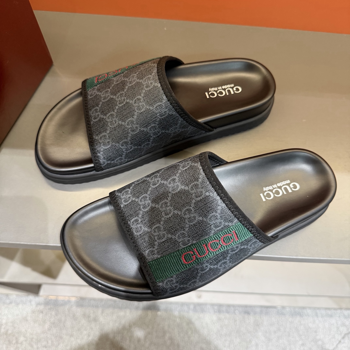 Gucci shoe