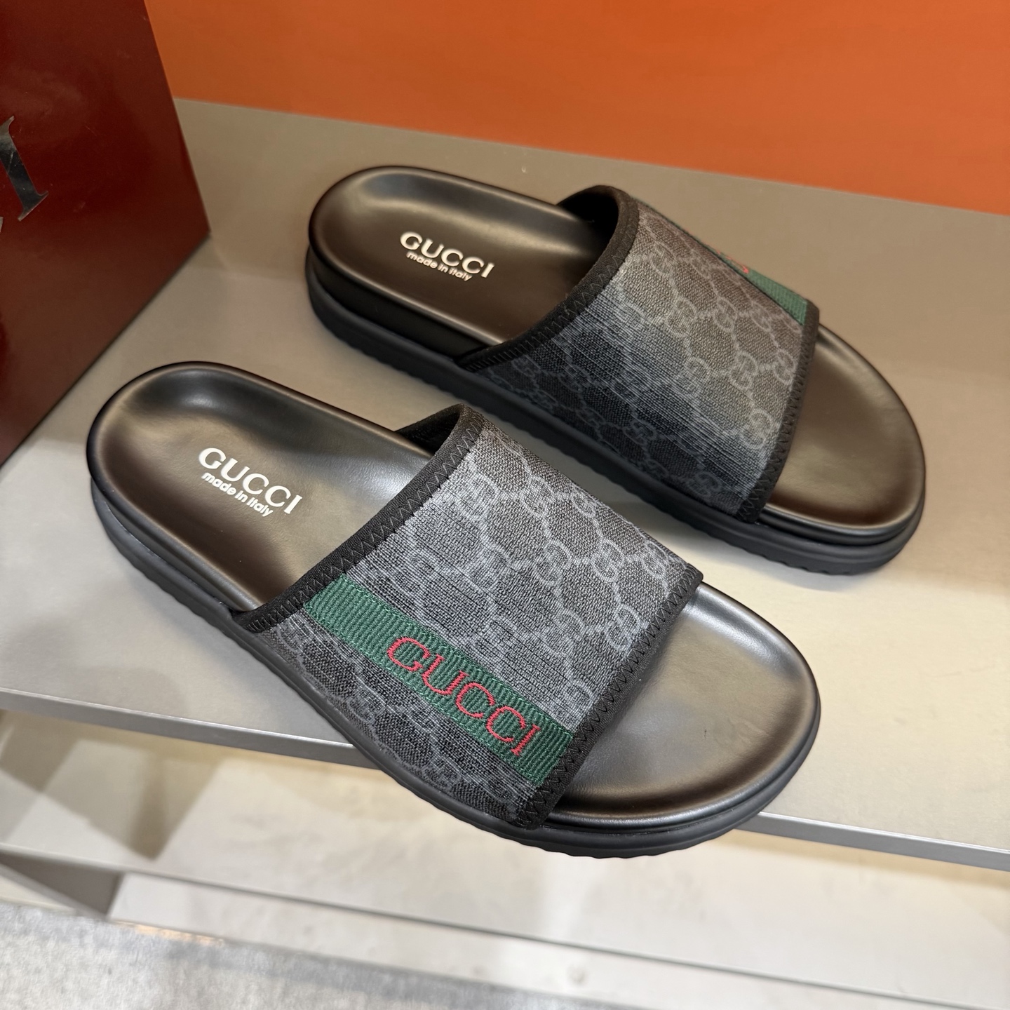 Gucci shoe