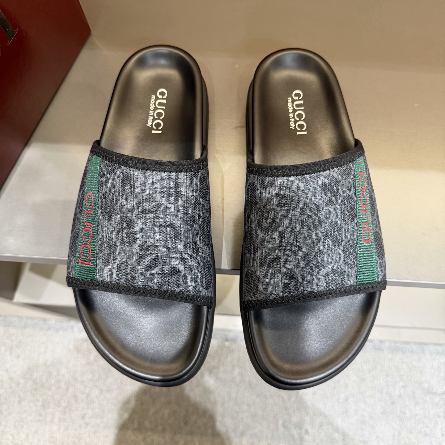 Gucci shoe