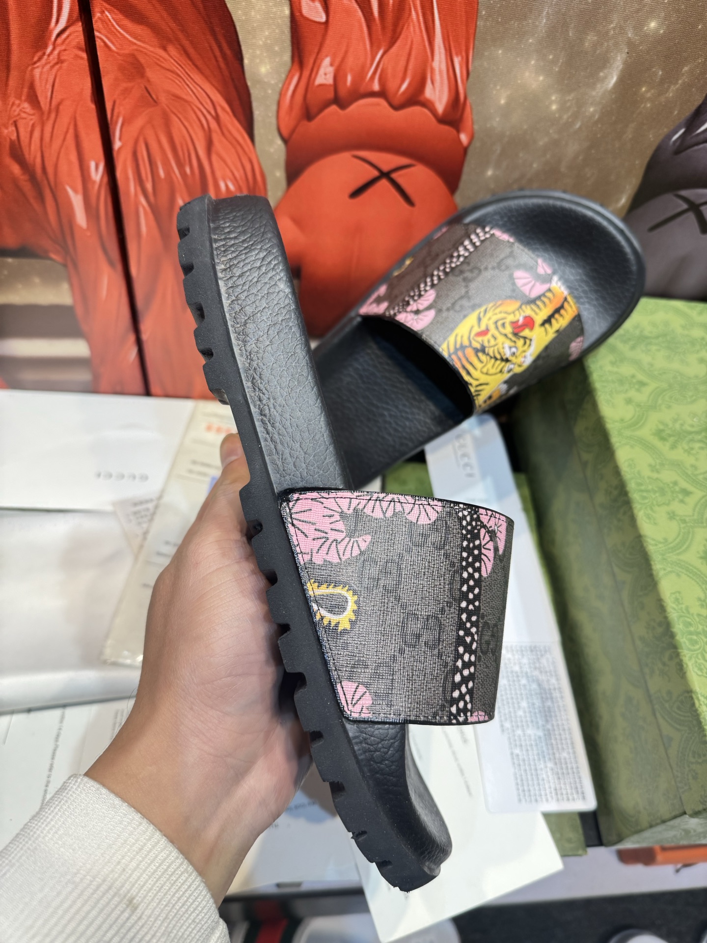 Gucci shoe