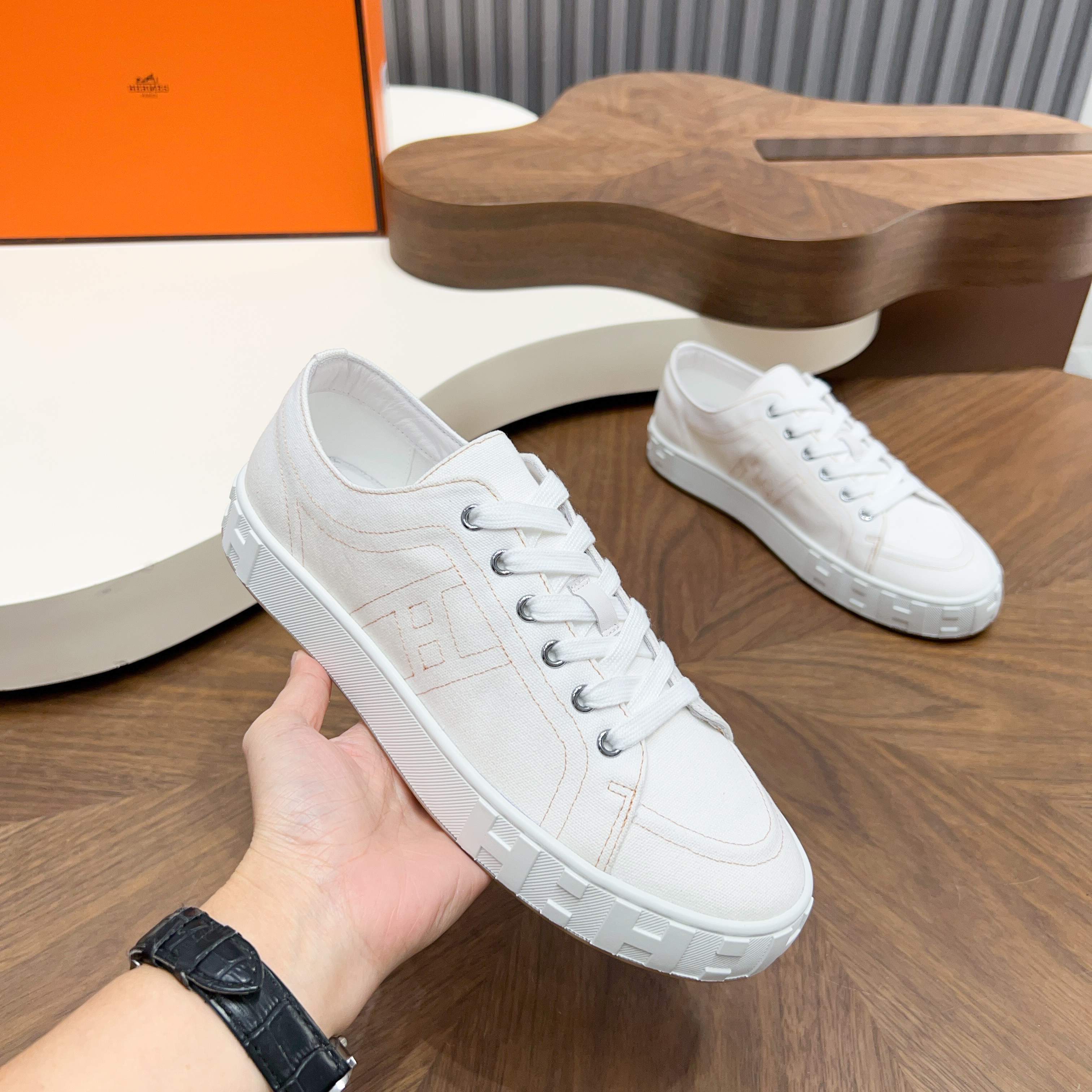 Hermès