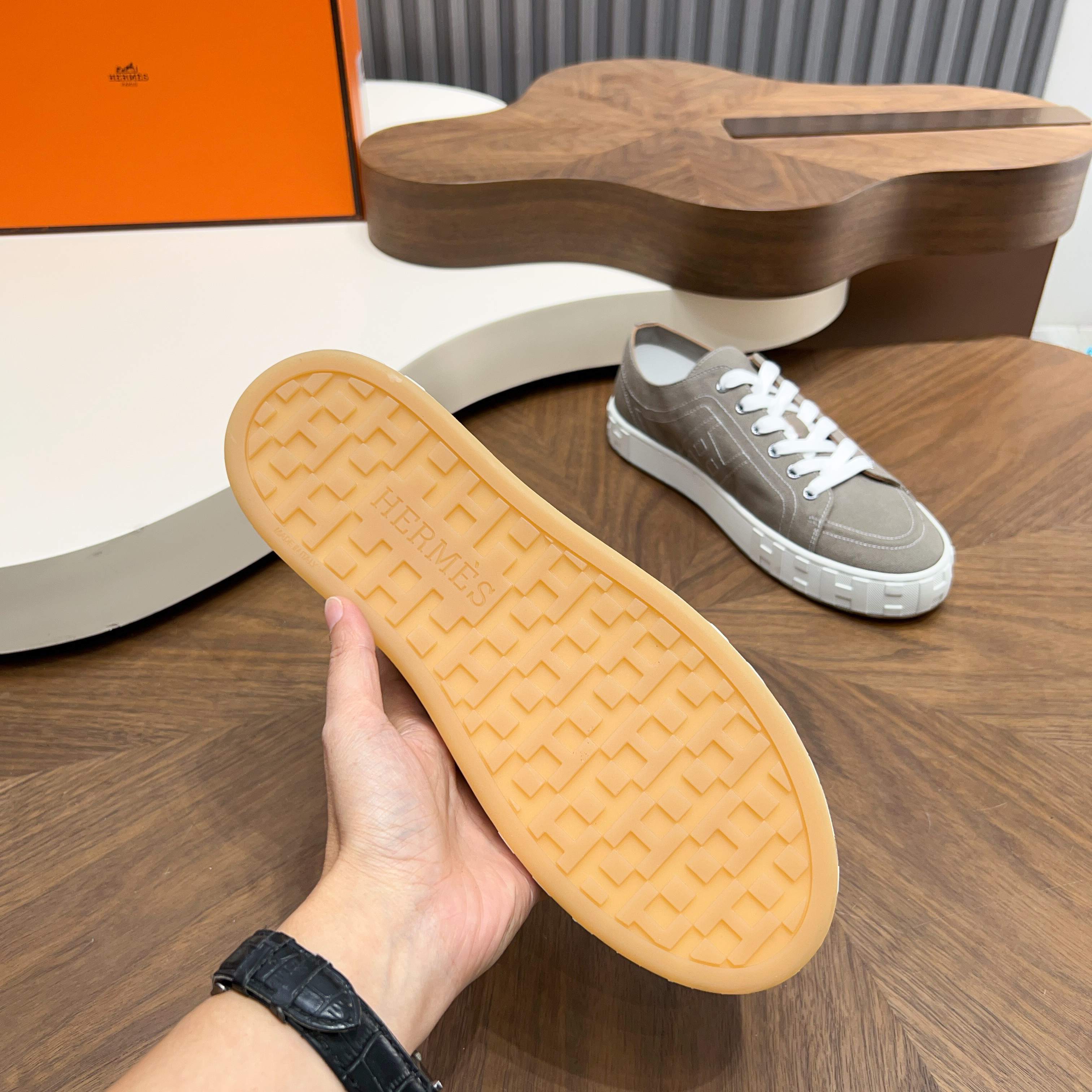 Hermès