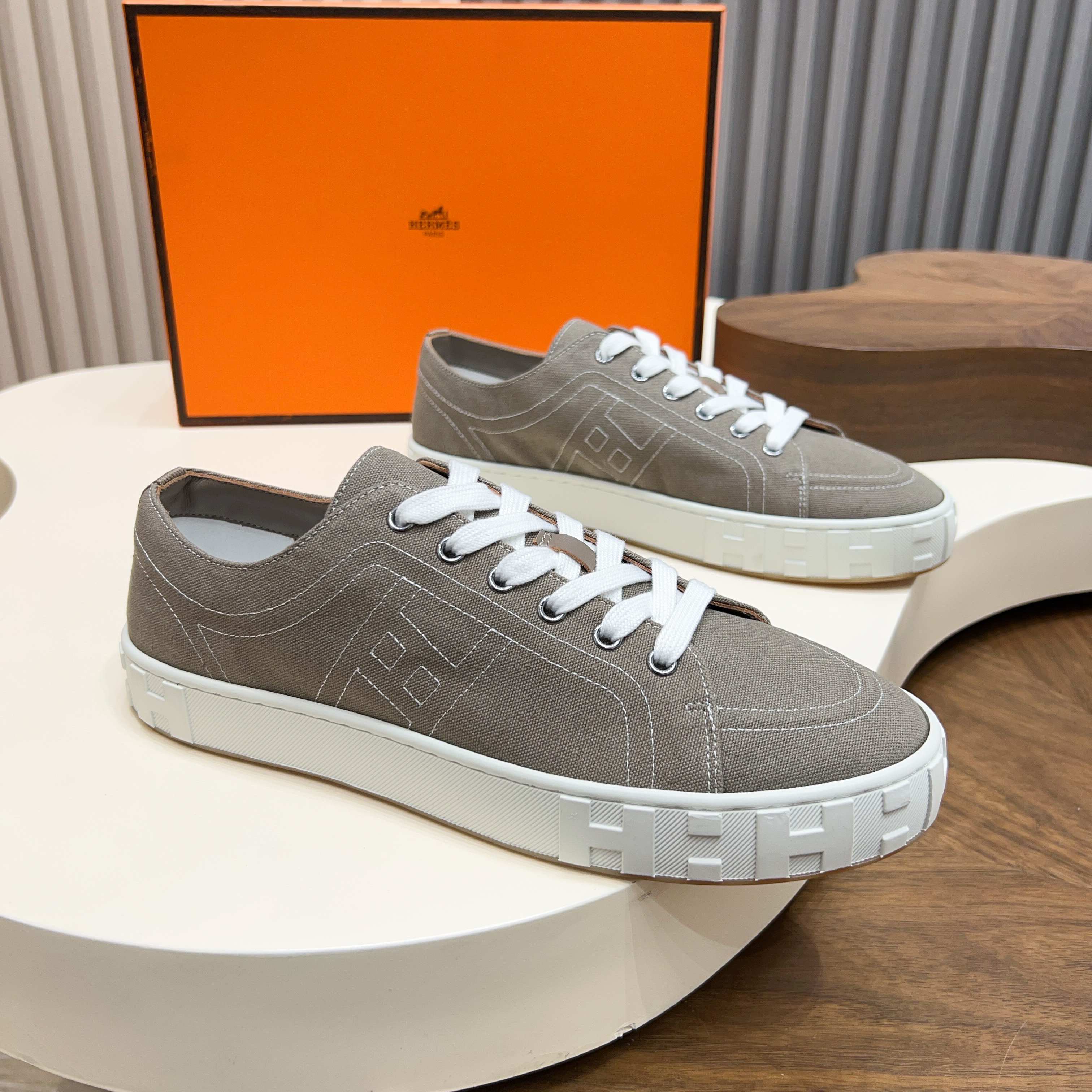 Hermès