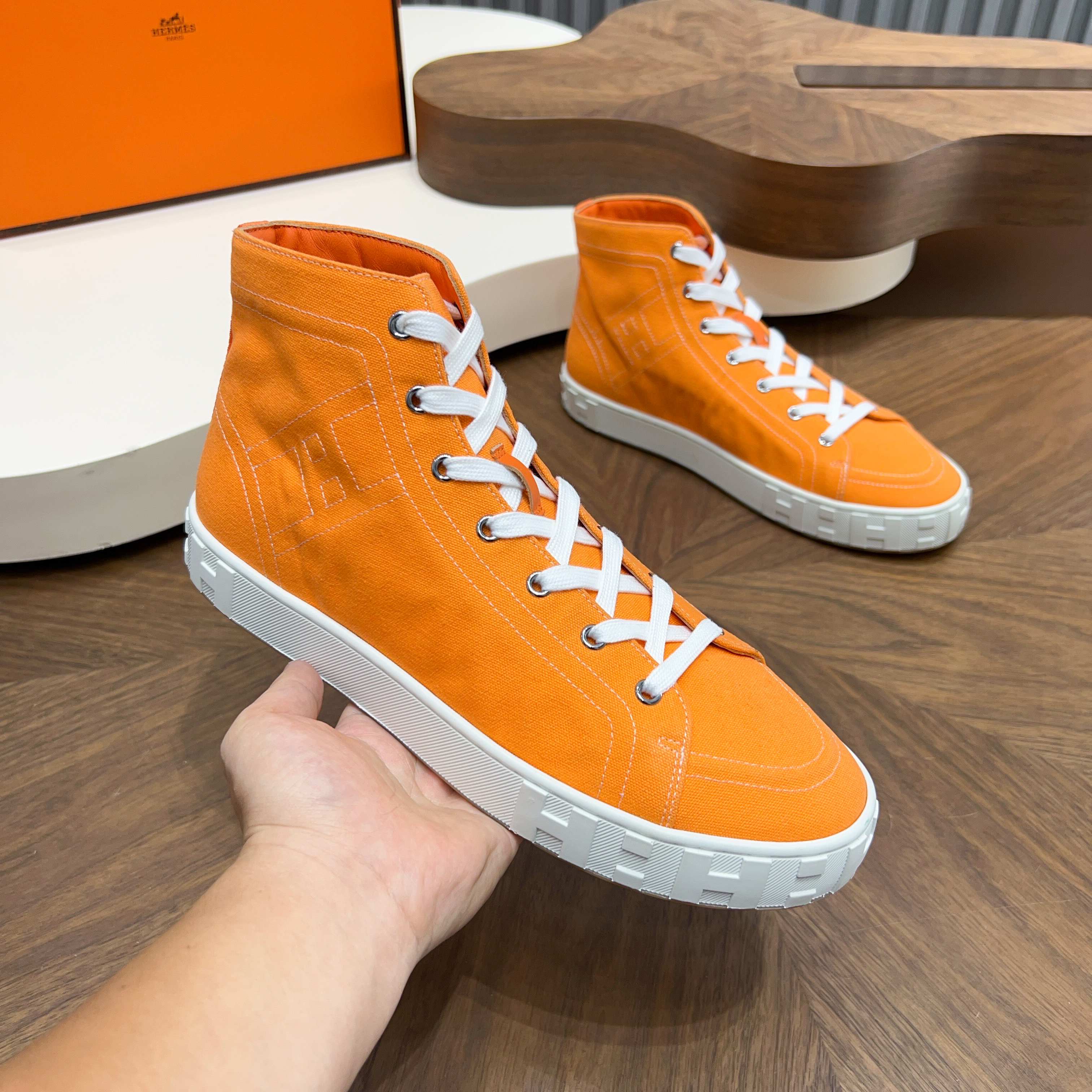Hermès