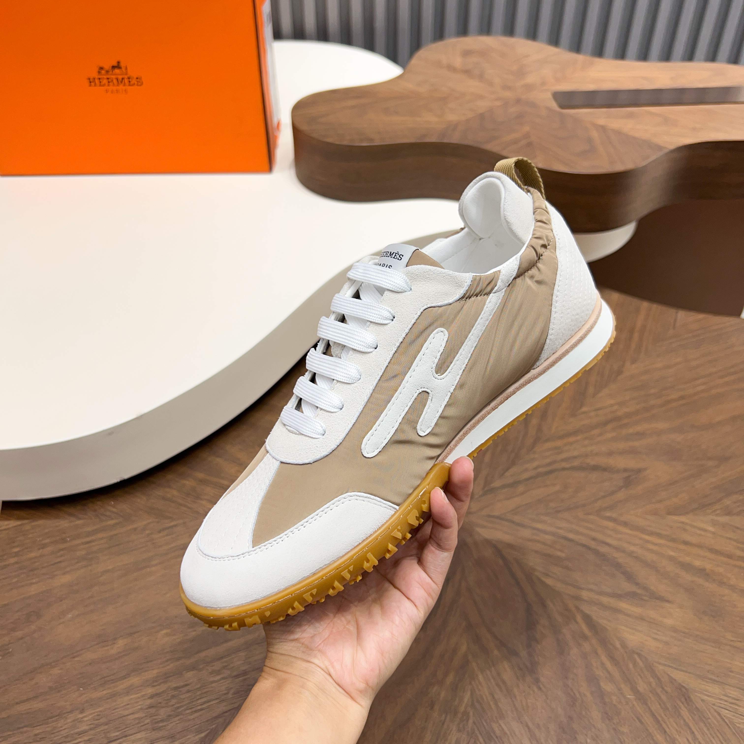 Hermès