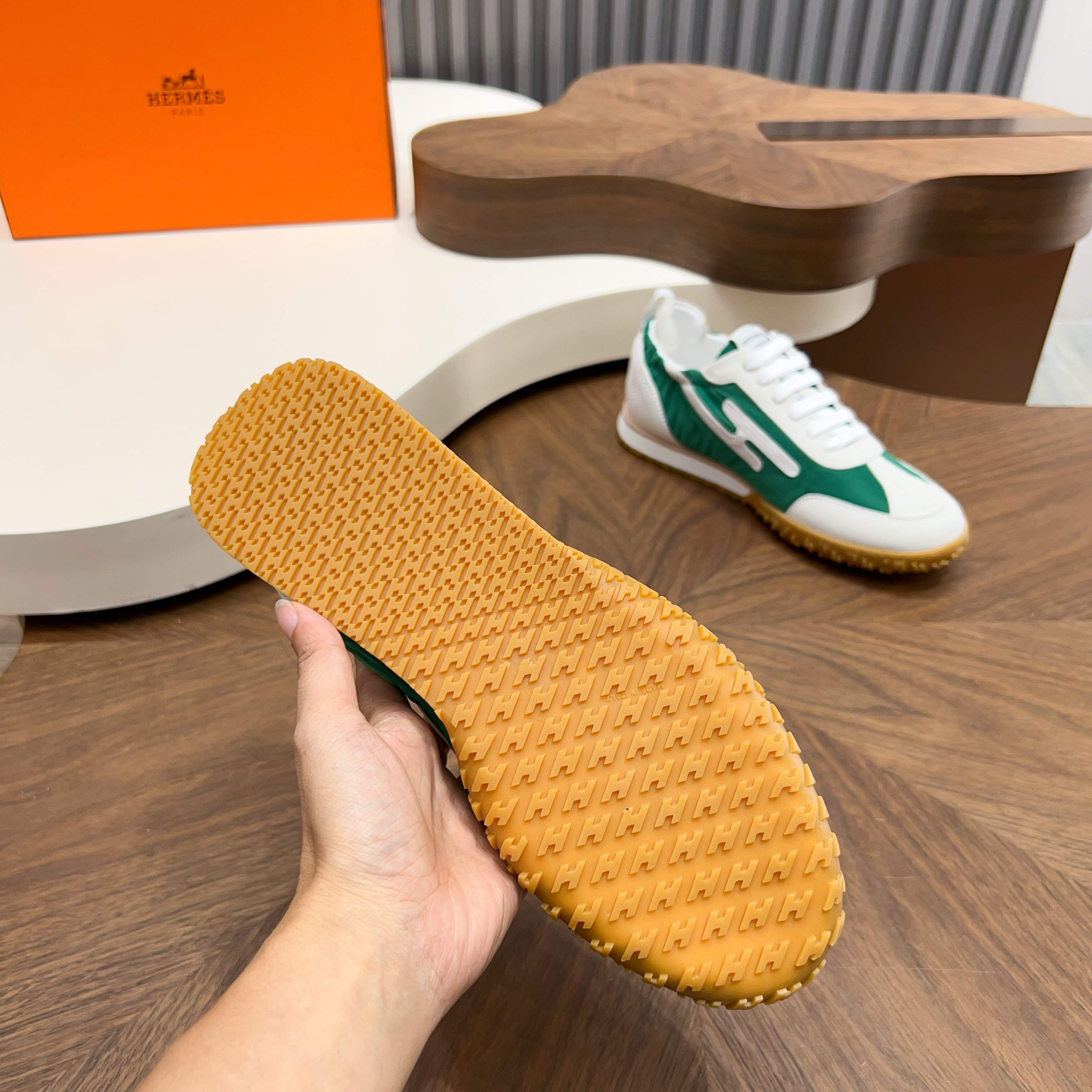 Hermès