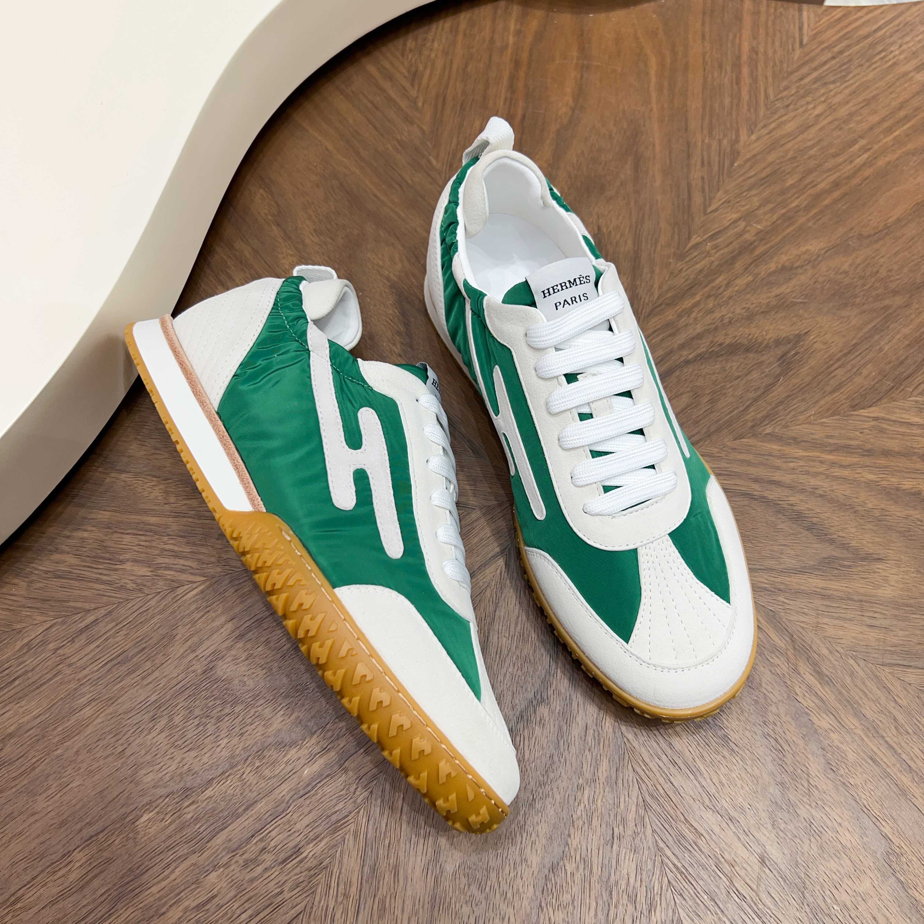 Hermès