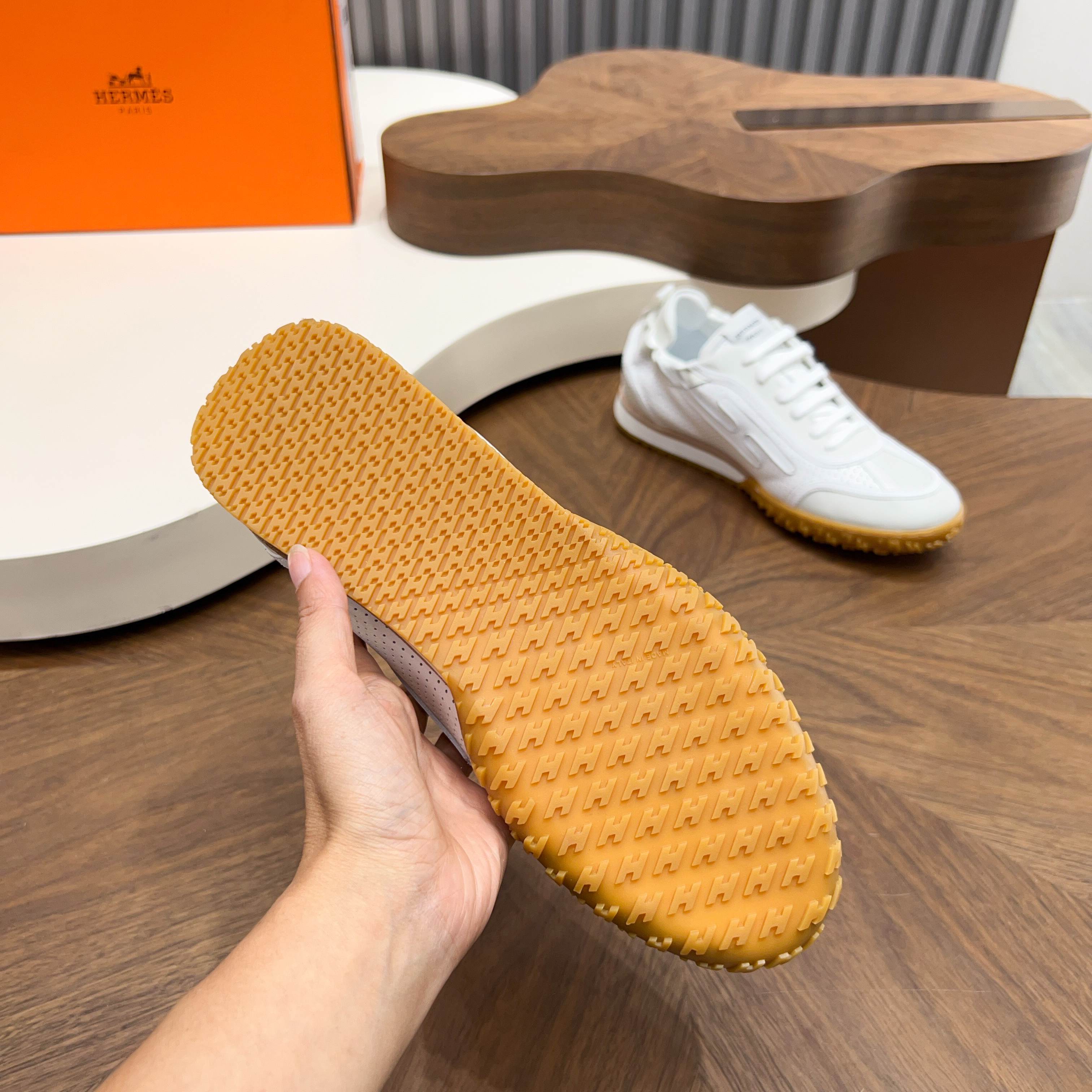 Hermès