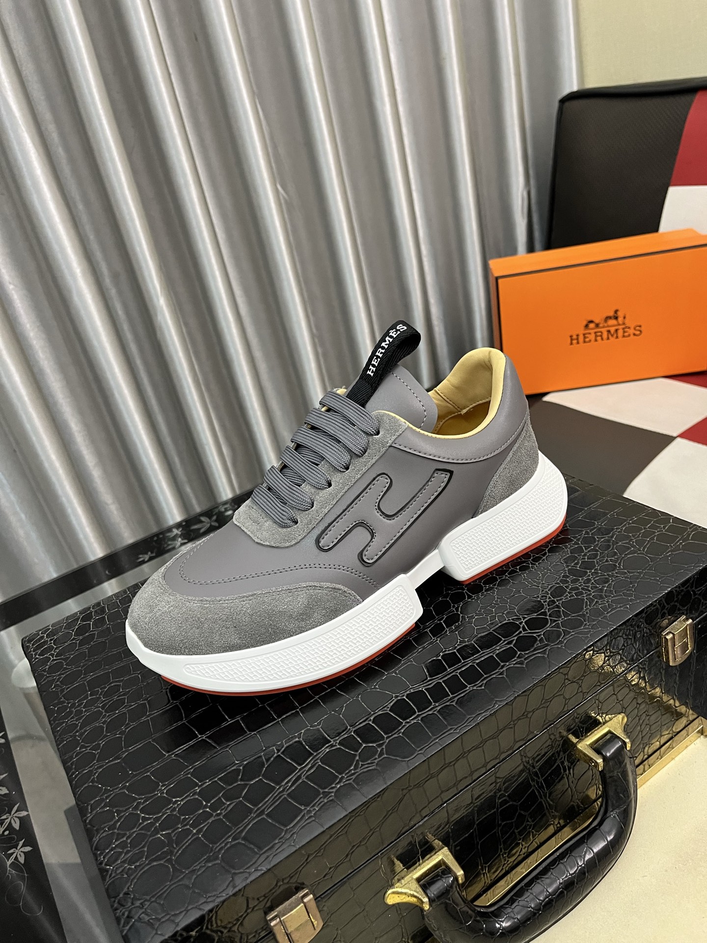 Hermès