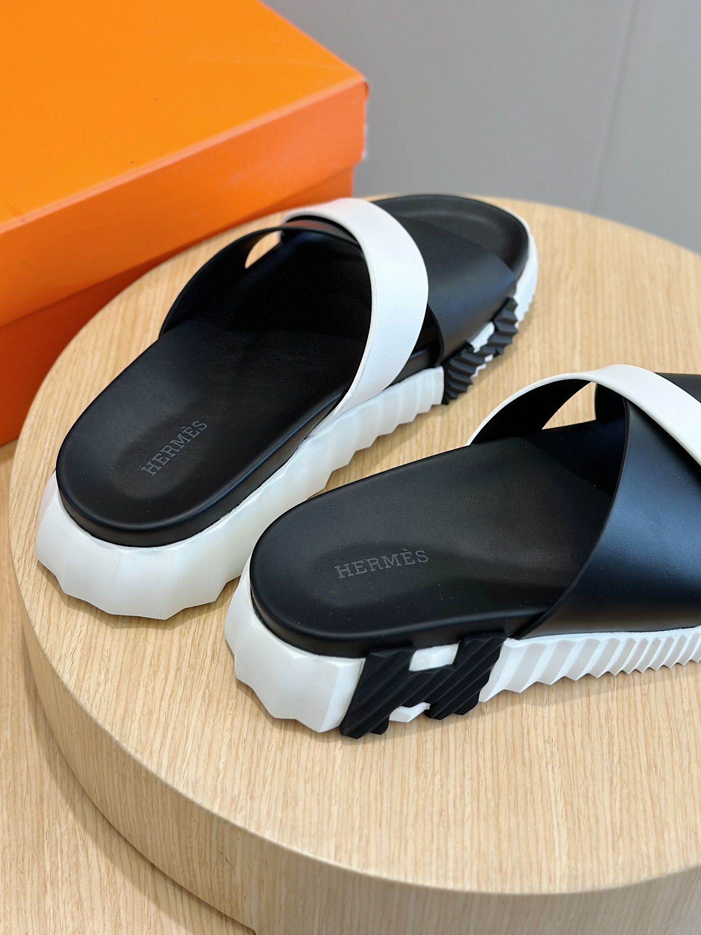 Hermès shoe