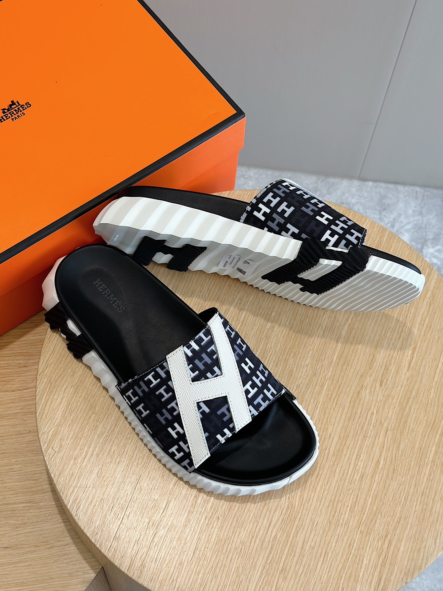 Hermès shoe