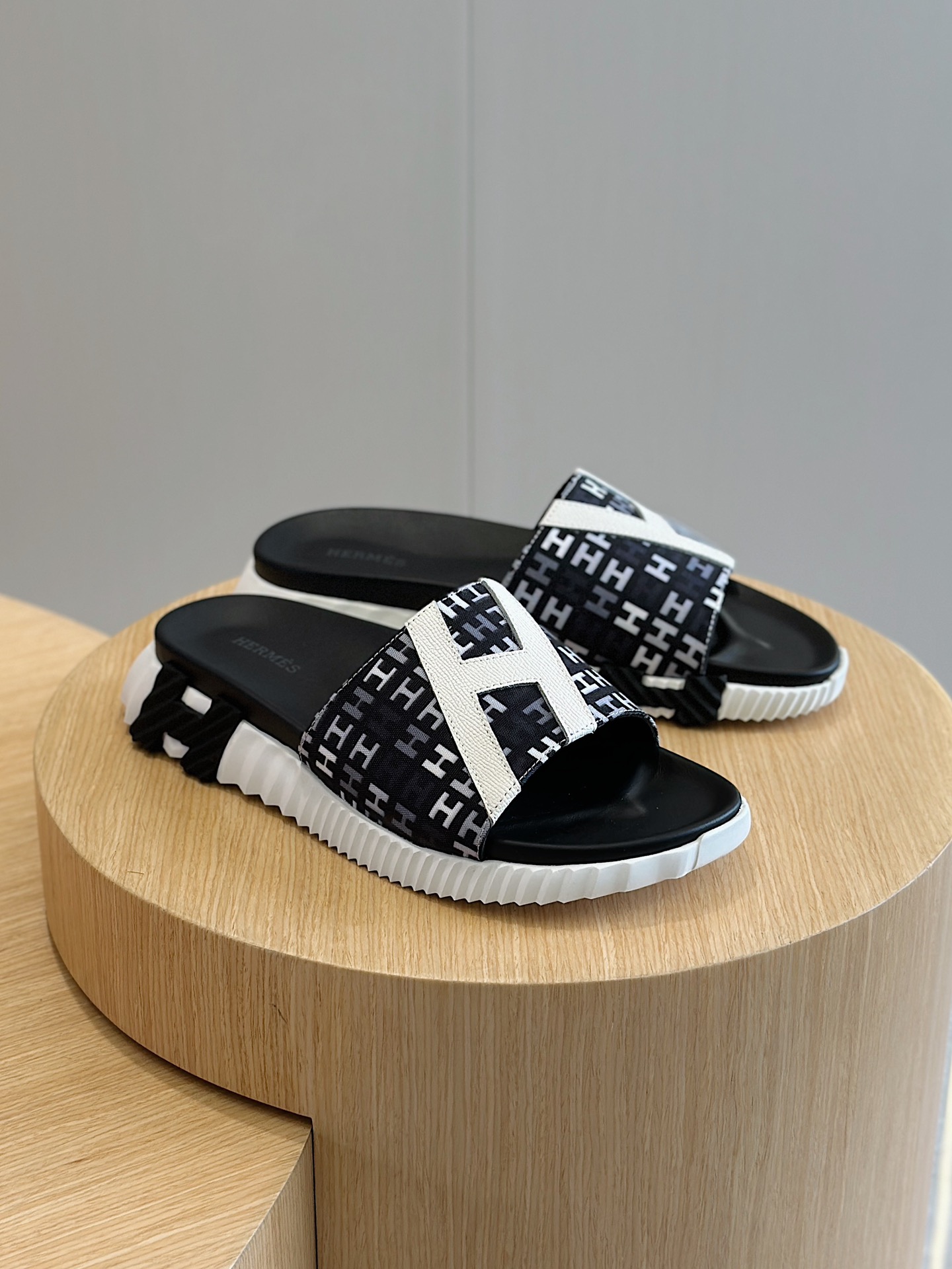 Hermès shoe