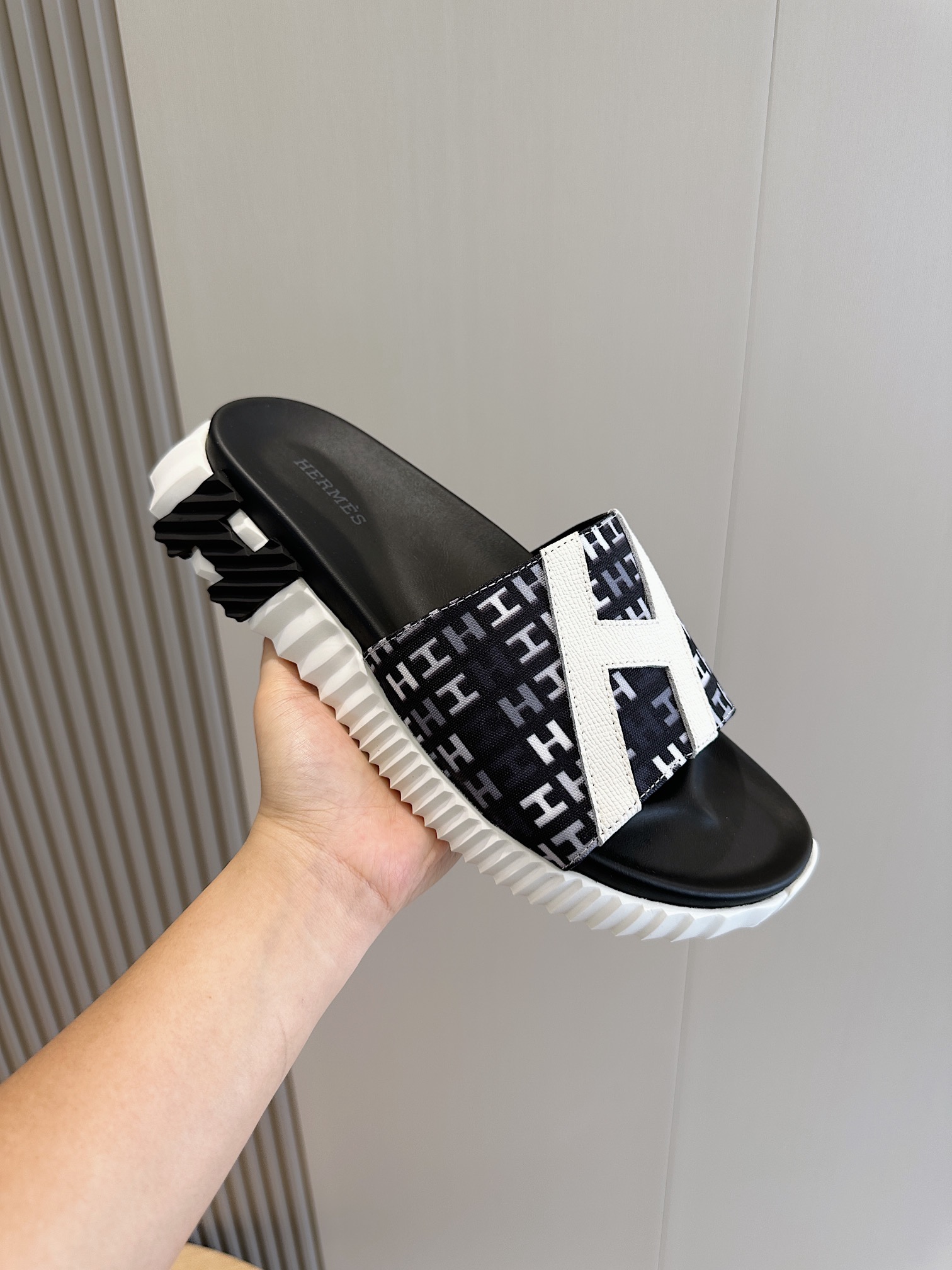 Hermès shoe