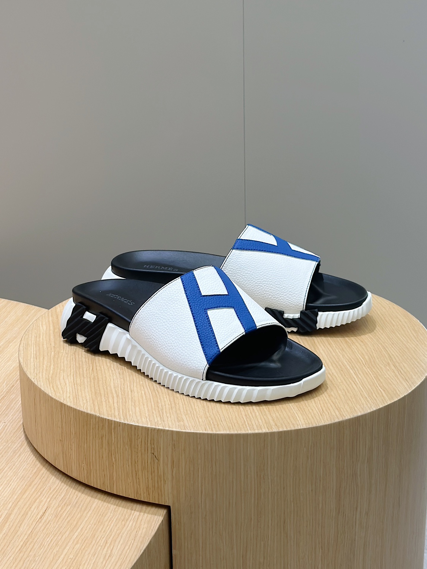 Hermès shoe