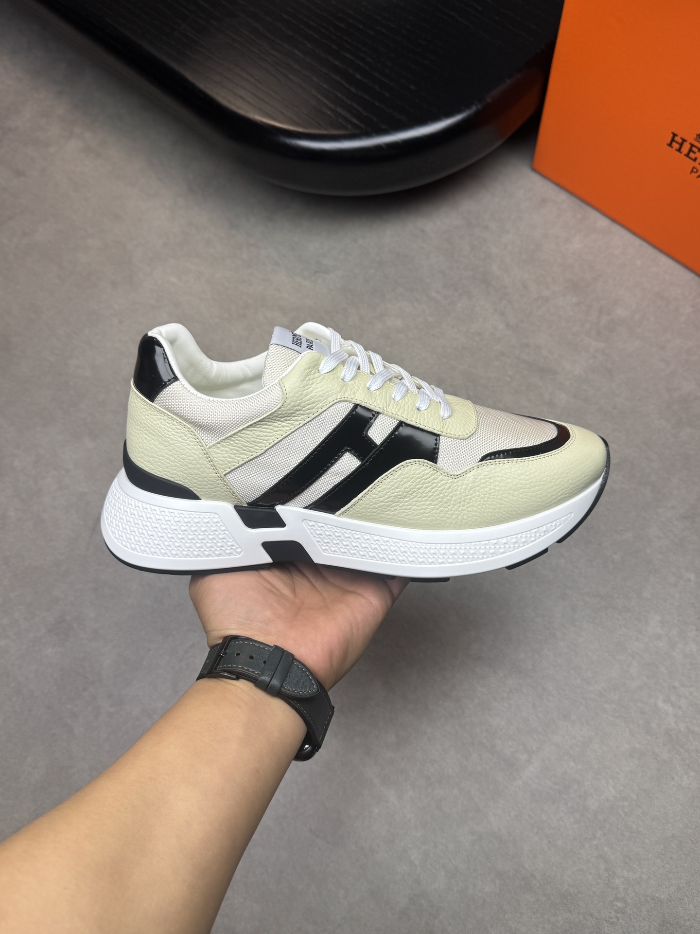 Hermès shoe
