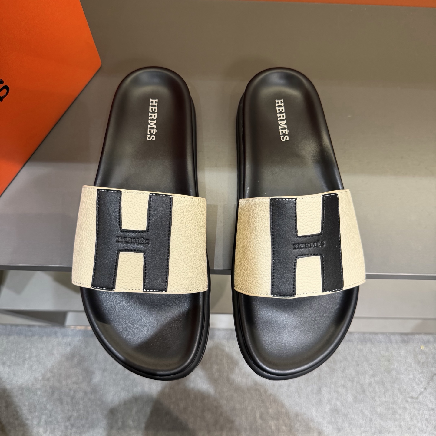 Hermès shoe