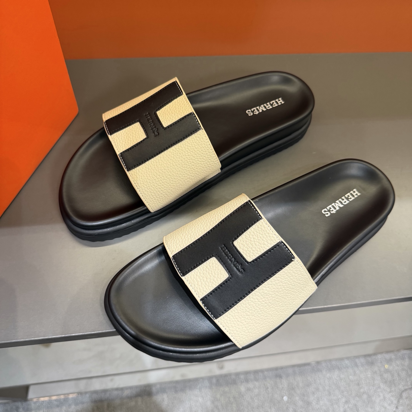 Hermès shoe