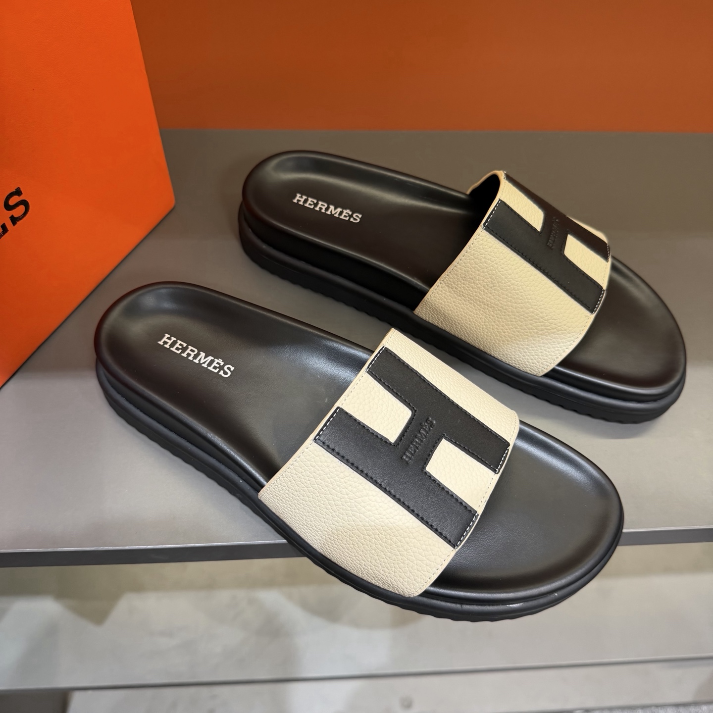 Hermès shoe