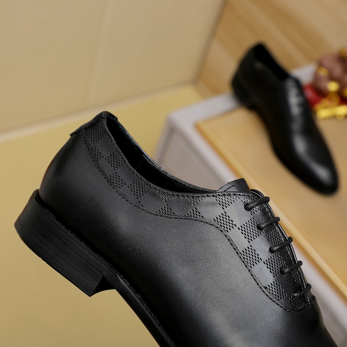 LV shoe