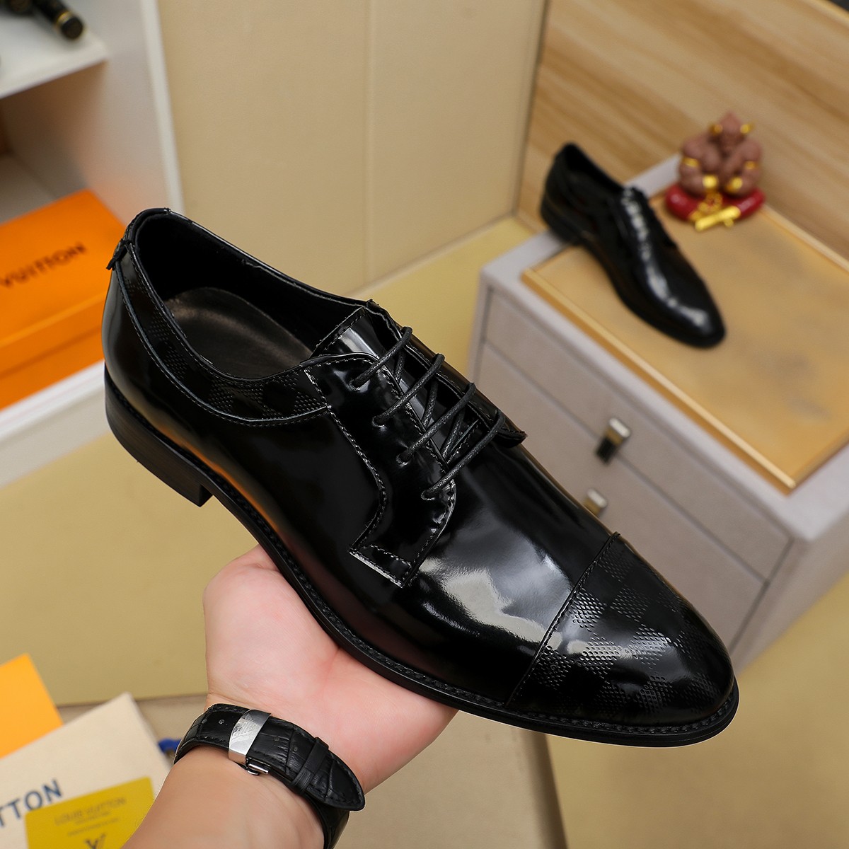 LV shoe
