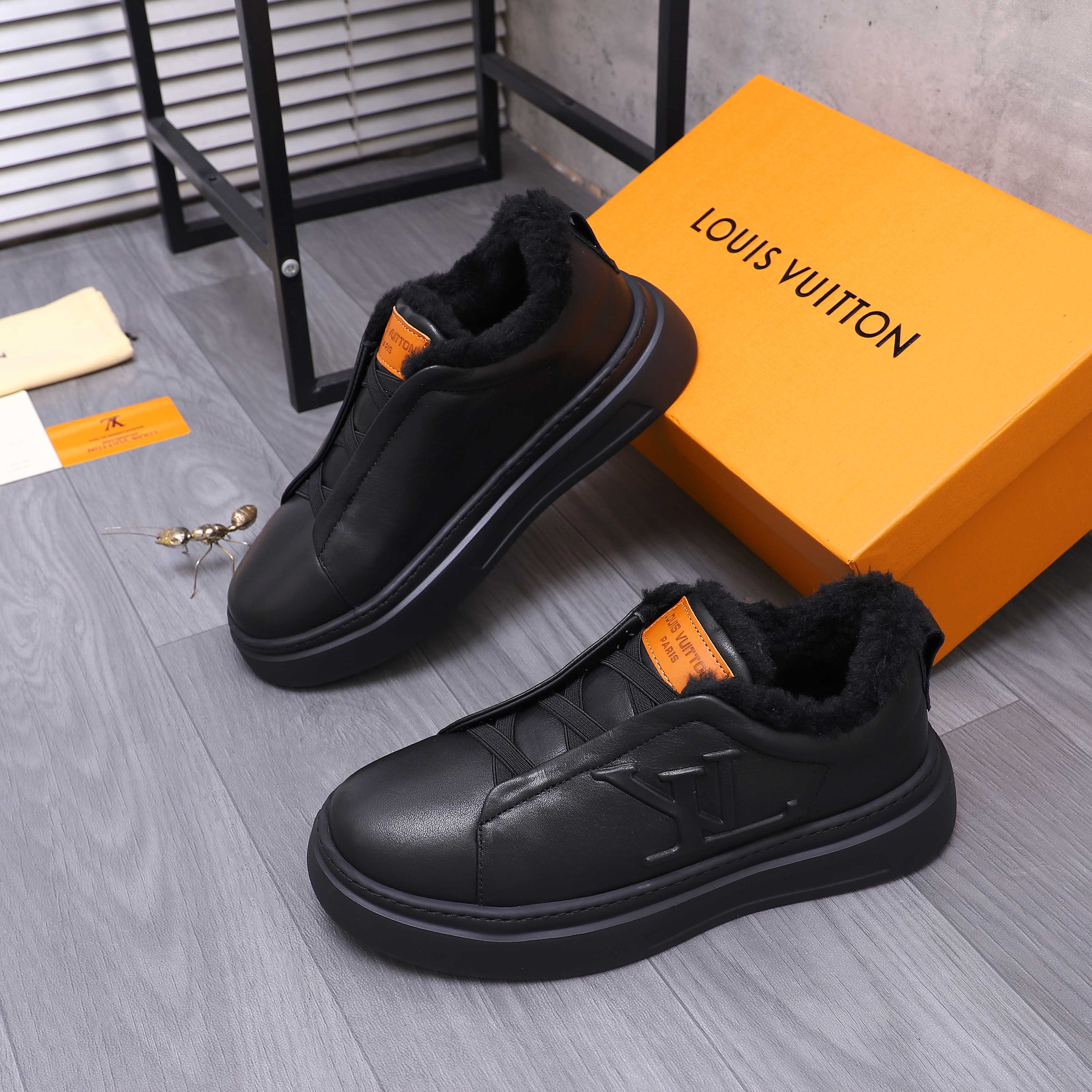 LV shoe