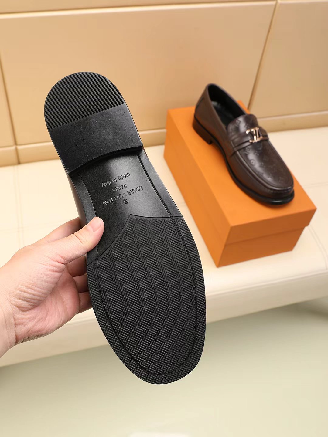 LV shoe