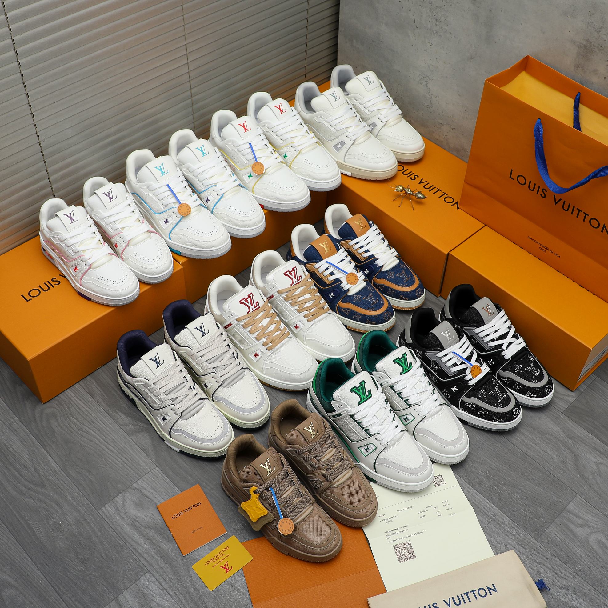 LV shoe