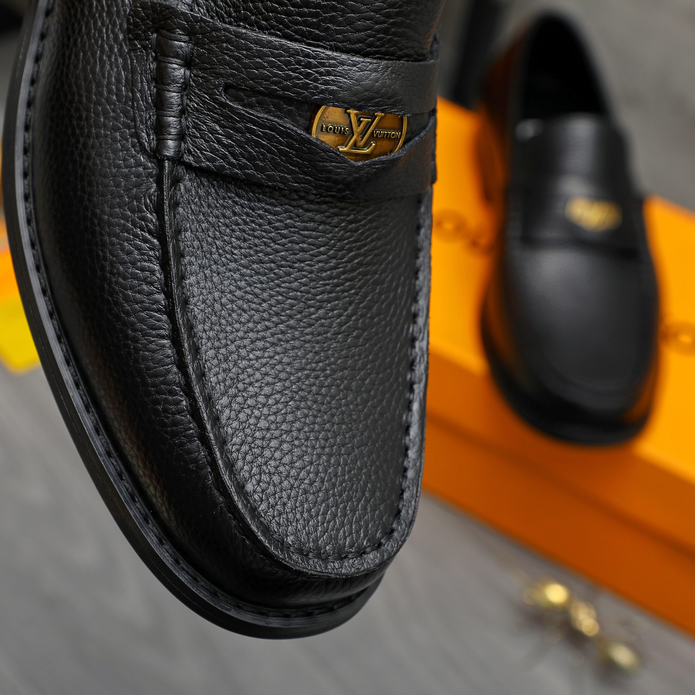 LV shoe