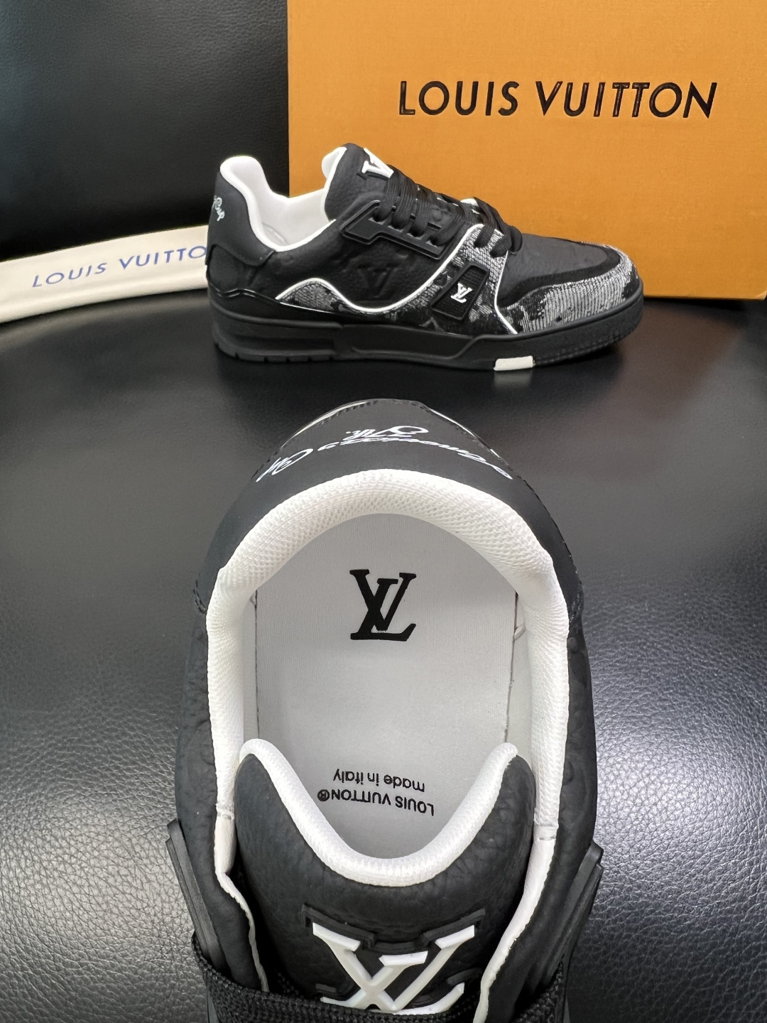 LV shoe