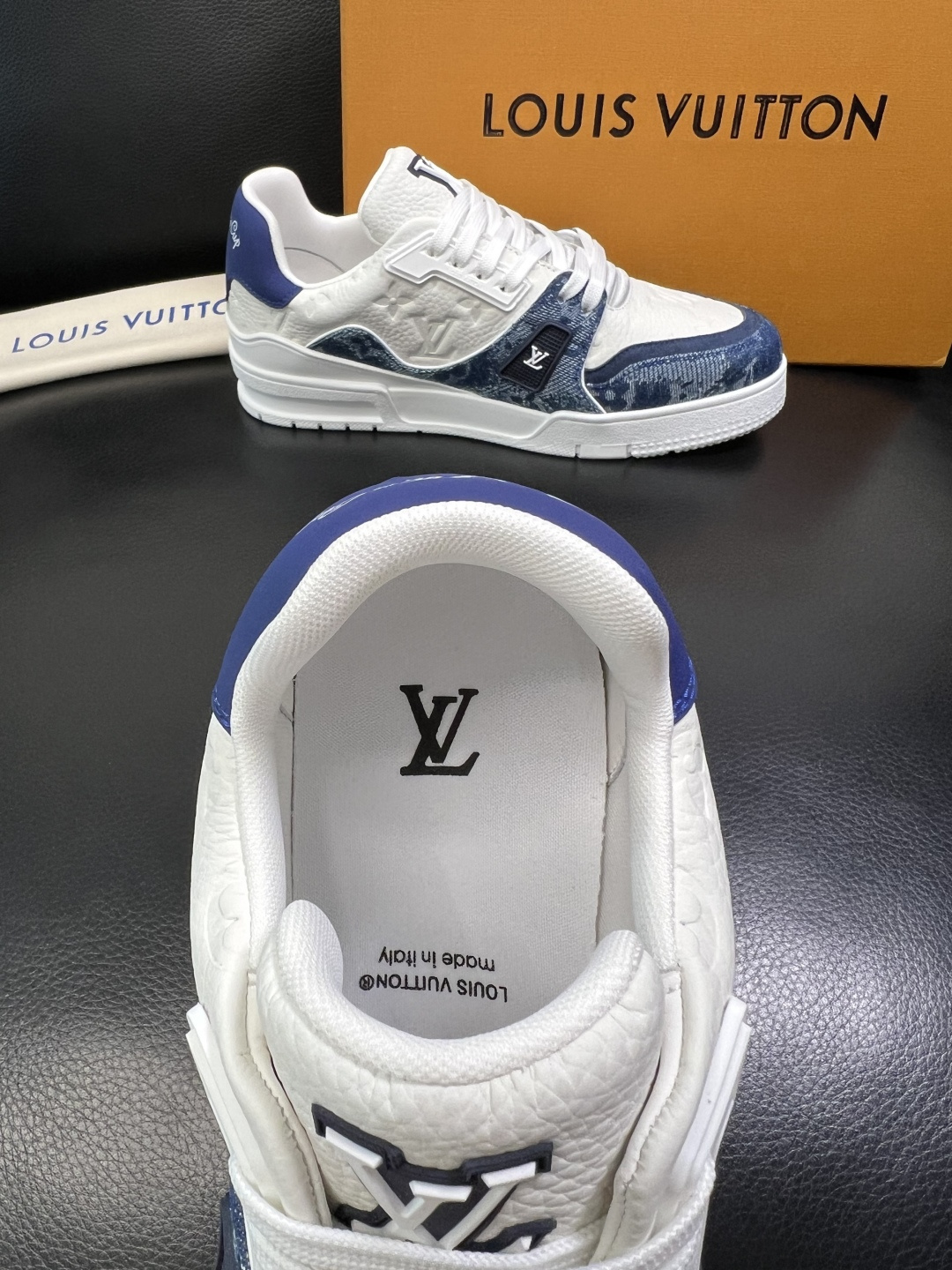 LV shoe