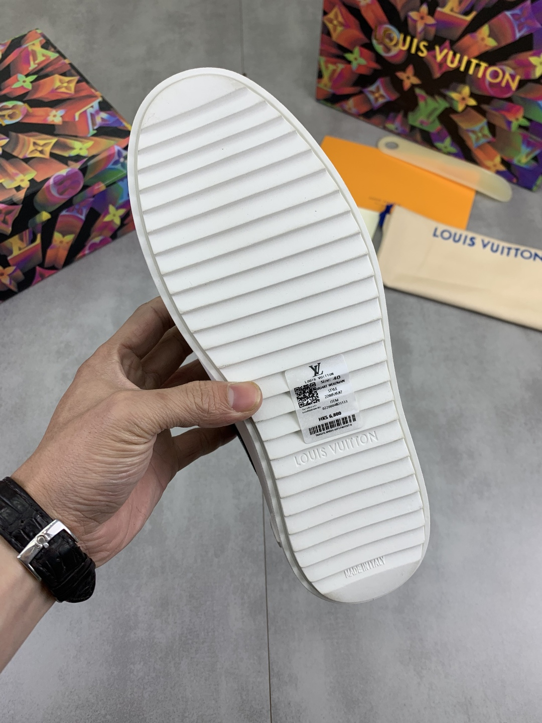 LV shoe