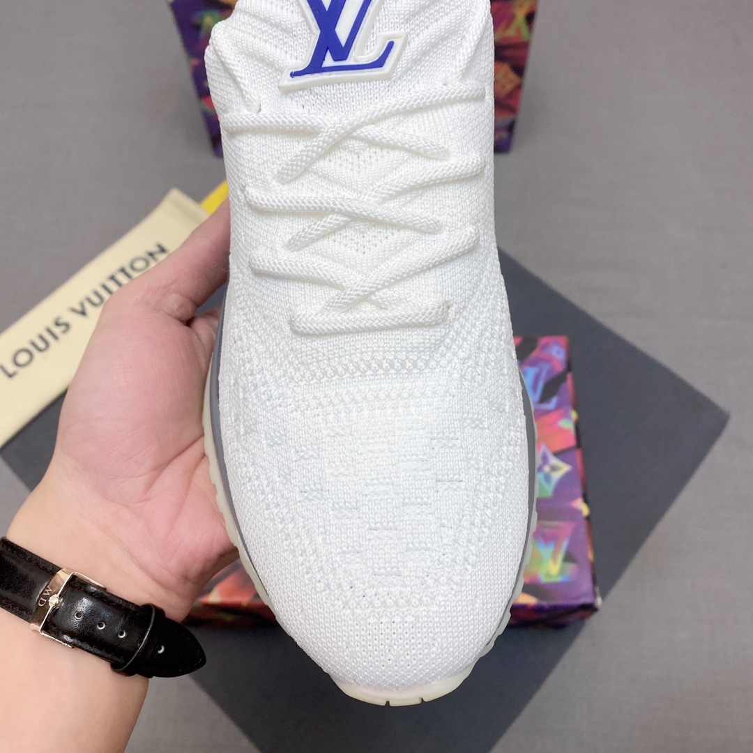 LV shoe
