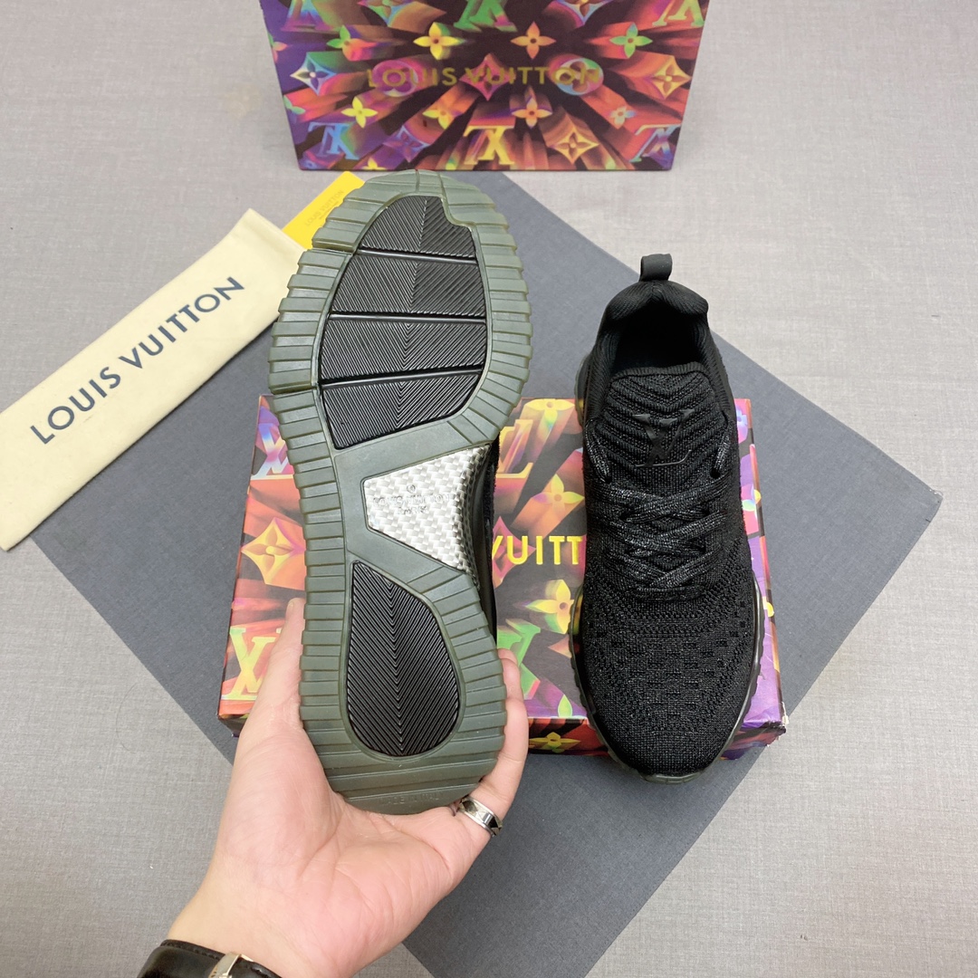 LV shoe
