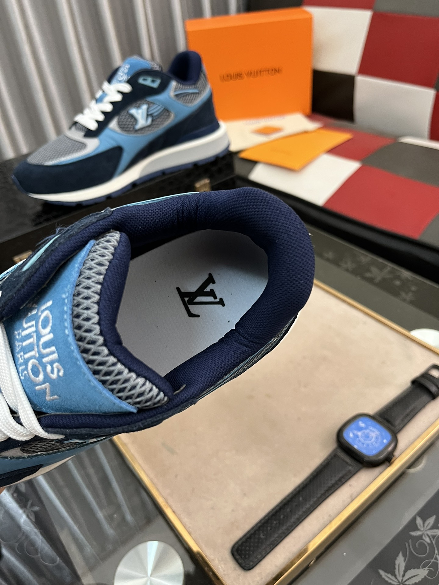 LV shoe