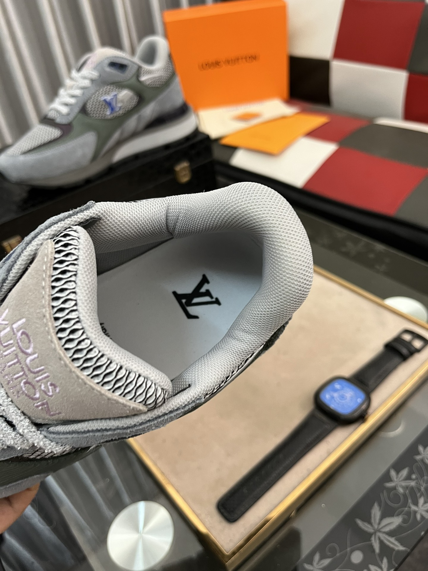 LV shoe