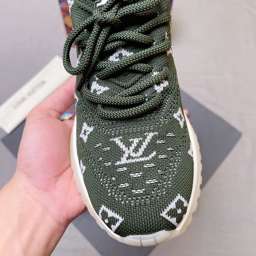 LV shoe