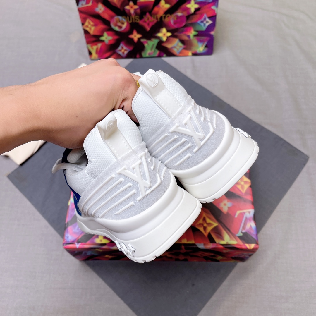 LV shoe