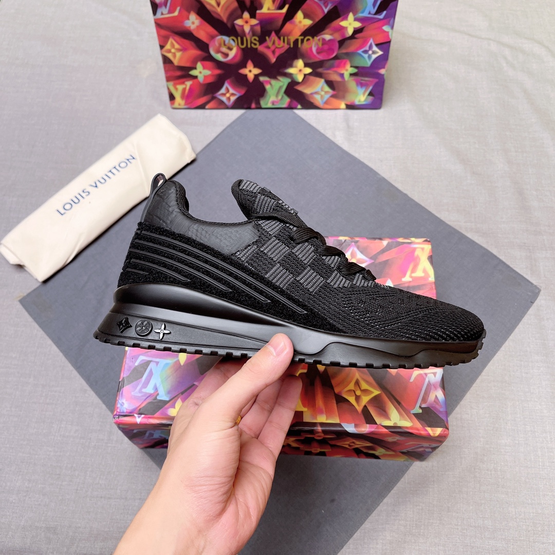 LV shoe