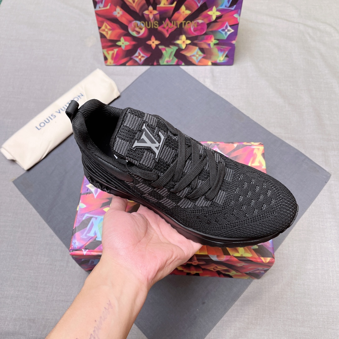 LV shoe