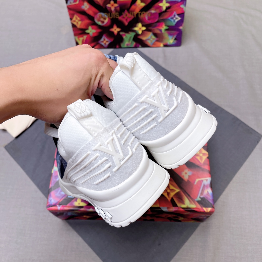 LV shoe