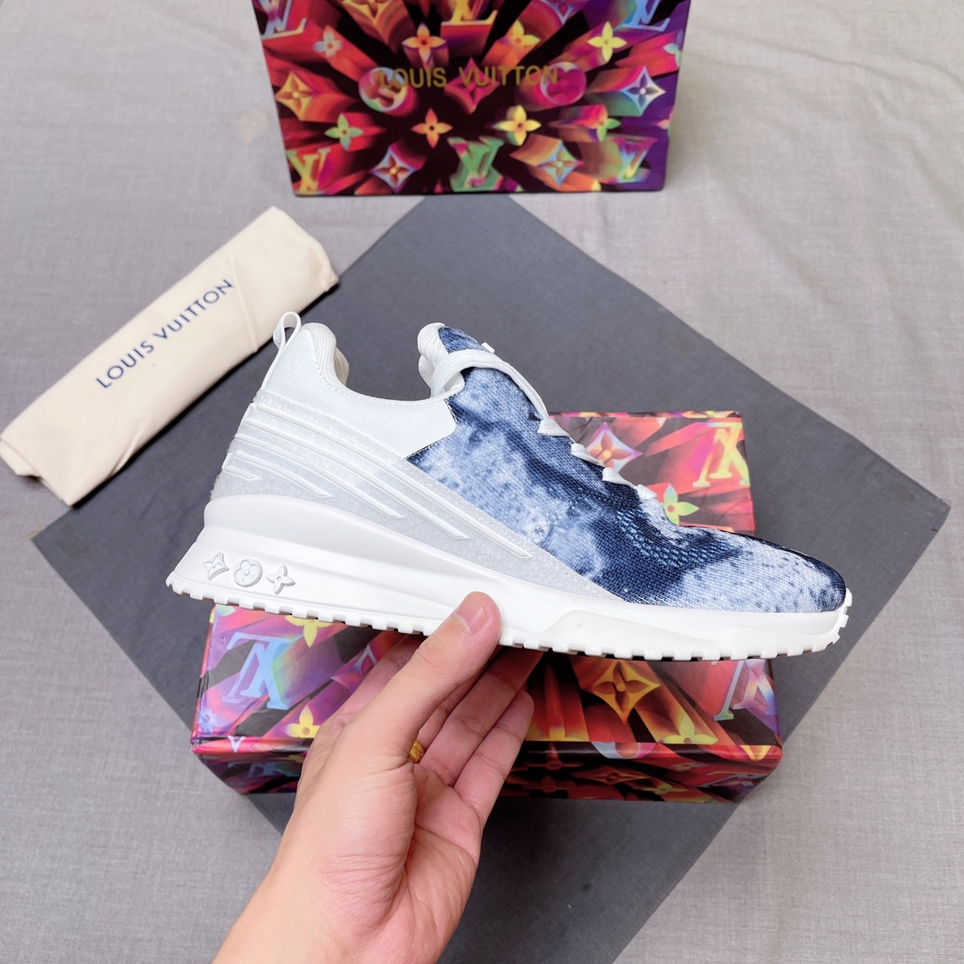 LV shoe