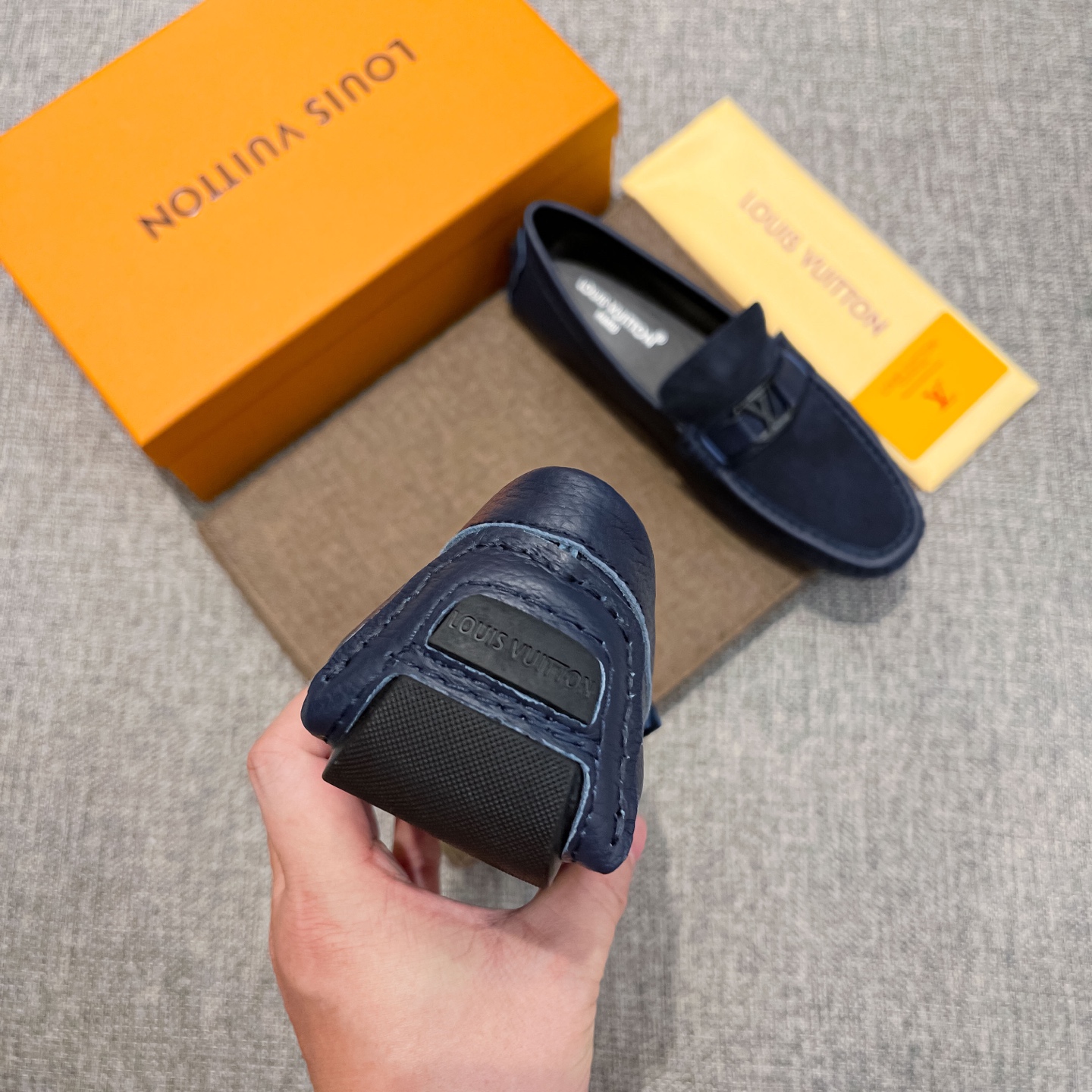 LV shoe