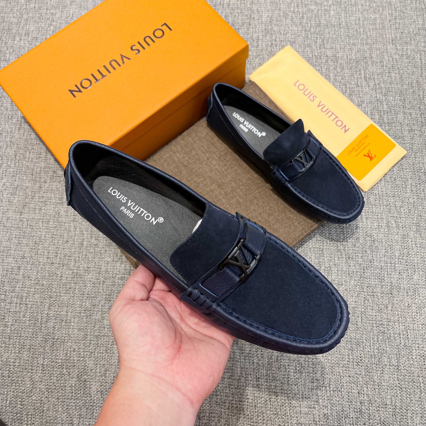 LV shoe